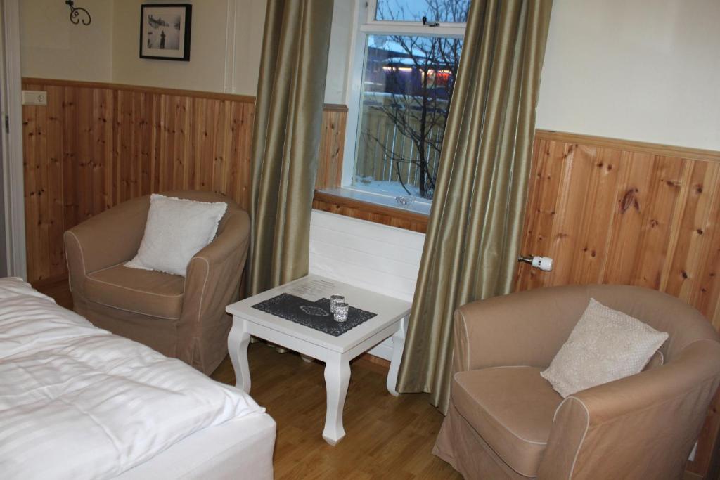Gula Villan Guesthouse Akureyri Extérieur photo