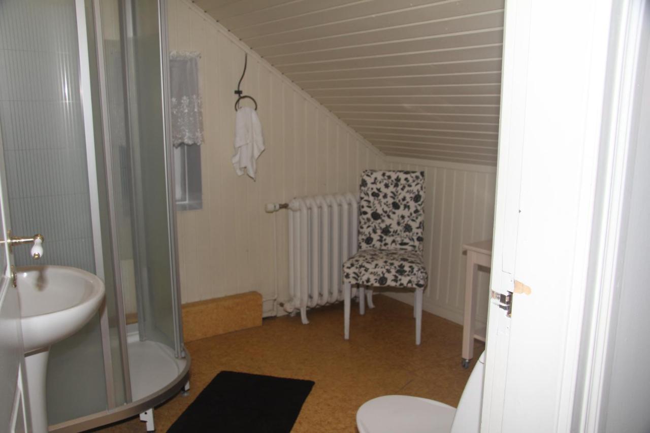 Gula Villan Guesthouse Akureyri Extérieur photo