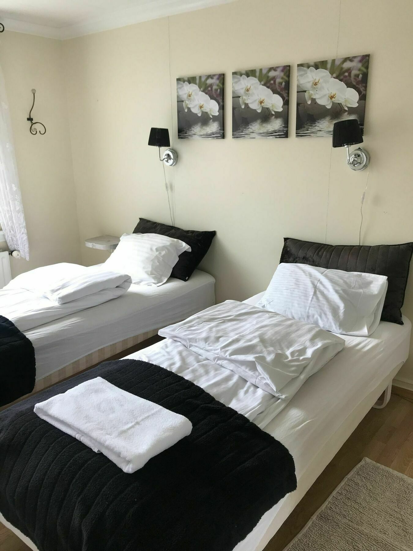 Gula Villan Guesthouse Akureyri Extérieur photo