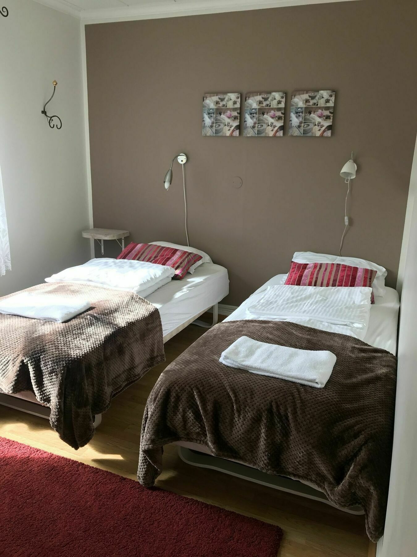 Gula Villan Guesthouse Akureyri Extérieur photo