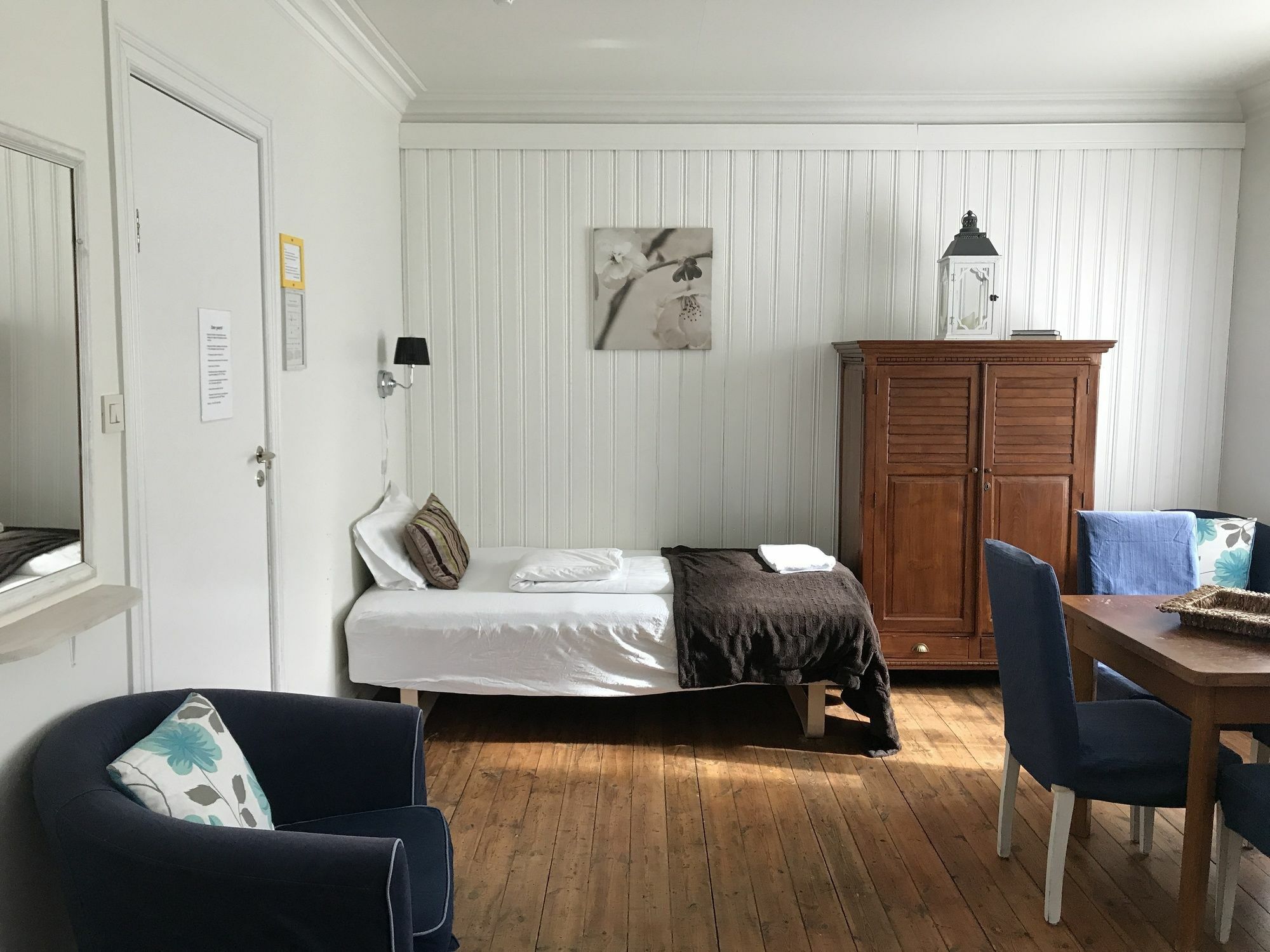 Gula Villan Guesthouse Akureyri Extérieur photo