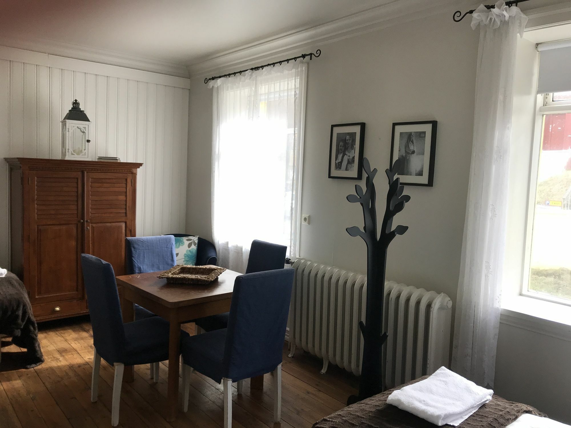 Gula Villan Guesthouse Akureyri Extérieur photo